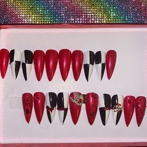 Halloween Press On Designer custom Nails!